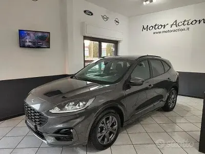 Usata Ford Kuga ST-Line 120 CV (88 kW) 2024 Grigio SUV