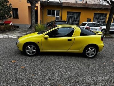 Usata Opel Tigra 90 CV (66 kW) 1998 Giallo Coupé