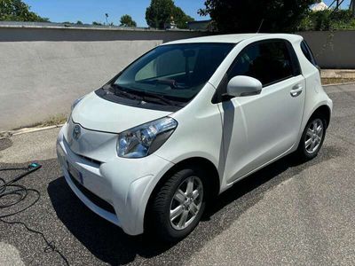 Toyota iQ