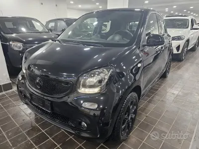 Usata Smart ForFour Passion 90 CV (66 kW) 2019 Nero Utilitaria