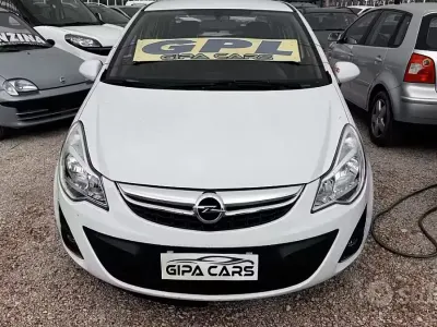 Usata Opel Corsa 86 CV (63 kW) 2012 Bianco Utilitaria