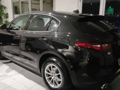 Usata Alfa Romeo Stelvio Business 190 CV (139 kW) 2019 Nero SUV