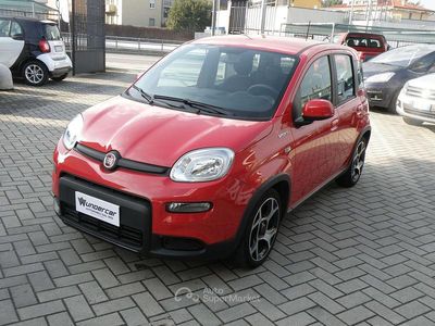 Usata Fiat Panda Sport 69 CV (50 kW) 2021 Rosso Utilitaria