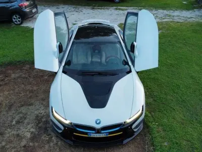 Usata BMW i8 362 CV (266 kW) 2015 Bianco Coupé
