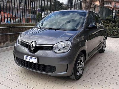 Usata Renault Twingo Intens 65 CV (47 kW) 2024 Grigio medio Utilitaria