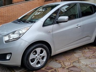 Usata Kia Venga Active 90 CV (66 kW) 2012 Grigio Utilitaria