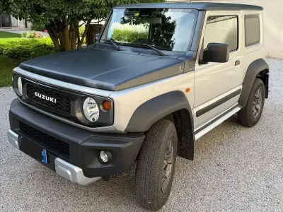 Usata Suzuki Jimny 102 CV (75 kW) 2025 Argento SUV