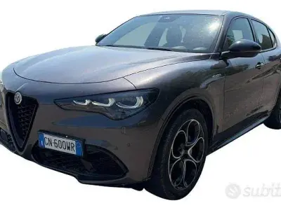 Usata Alfa Romeo Stelvio Veloce 209 CV (153 kW) 2023 Grigio SUV