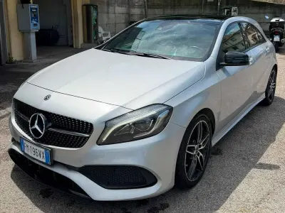 Usata Mercedes A180 Premium 109 CV (80 kW) 2018 Argento Berlina