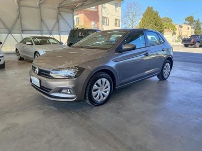 Usata VW Polo Trendline 90 CV (66 kW) 2018 Argento Utilitaria