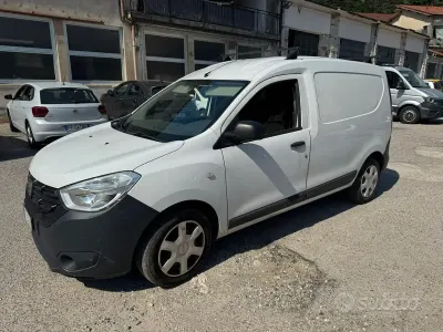 Usata Dacia Dokker 75 CV (55 kW) 2018 Bianco Monovolume