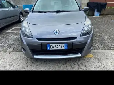 Usata Renault Clio 75 CV (55 kW) 2010 Station wagon