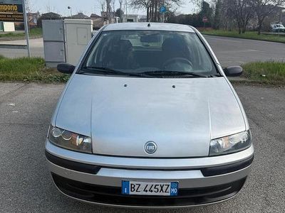Usata Fiat Punto 80 CV (58 kW) 2002 Grigio Utilitaria