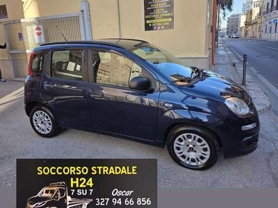 Usata Fiat Panda Pop 69 CV (50 kW) 2015 Blu/azzurro Utilitaria