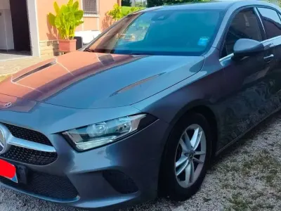 Usata Mercedes A180 Executive 136 CV (100 kW) 2019 Grigio Berlina