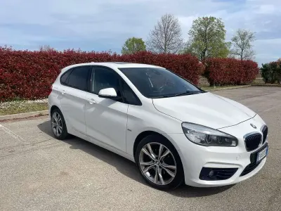 Usata BMW 218 Active Tourer Sport Line 150 CV (110 kW) 2015 Monovolume