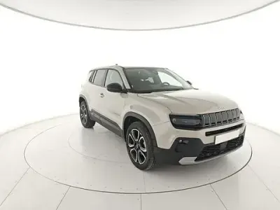 Usata Jeep Avenger Summit 101 CV (74 kW) 2025 Beige SUV