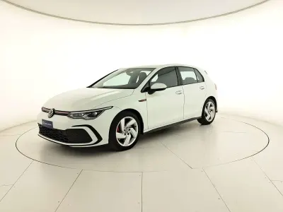 Usata VW Golf VIII GTI 245 CV (180 kW) 2022 Pure white Berlina