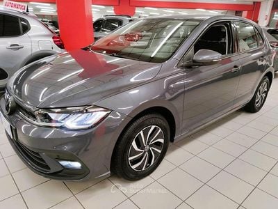 Usata VW Polo Life 95 CV (69 kW) 2025 Grigio scuro Utilitaria