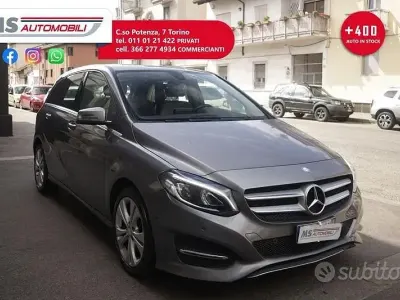 Begagnad Mercedes B180 109 HK (80 kW) 2016 Grå Minibuss