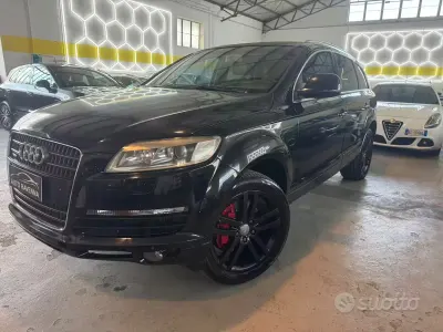 Usata Audi Q7 233 CV (171 kW) 2007 Nero SUV