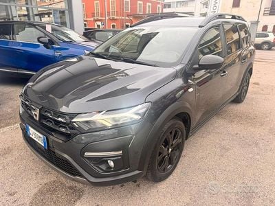 Usata Dacia Jogger Extreme 101 CV (74 kW) 2022 Grigio Monovolume