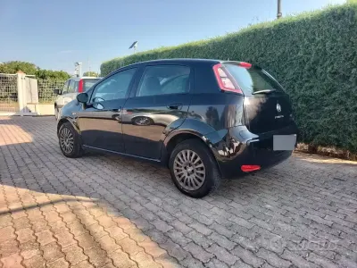 Usata Fiat Punto Evo 77 CV (56 kW) 2012 Nero Utilitaria
