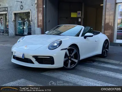 Begagnad Porsche 911 Carrera 385 HK (283 kW) 2021 Vit