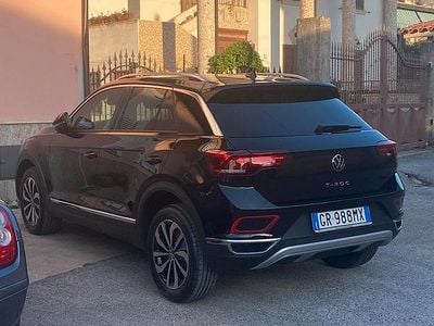 Usata VW T-Roc Style 116 CV (85 kW) 2024 Nero SUV