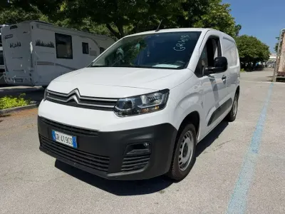 Usata Citroën Berlingo 102 CV (75 kW) 2023 Bianco Monovolume
