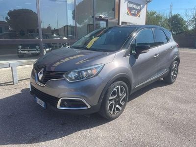 Usata Renault Captur 90 CV (66 kW) 2014 Grigio SUV