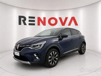 Usata Renault Captur Techno 101 CV (74 kW) 2024 Blu SUV