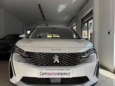 Usata Peugeot 3008 Allure 131 CV (96 kW) 2021 Bianco SUV