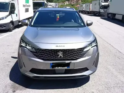 Gebraucht Peugeot 3008 131 PS (96 kW) 2021 Grau SUV