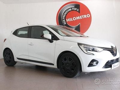 Usata Renault Clio V 140 CV (102 kW) 2021 Bianco Berlina