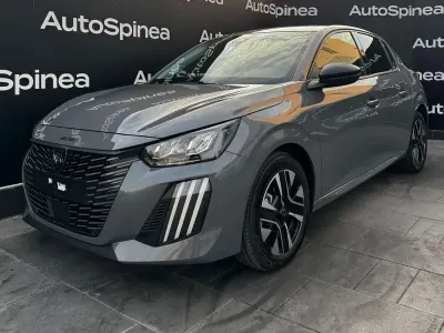 Usata Peugeot 208 Allure 102 CV (75 kW) 2025 Grigio Utilitaria