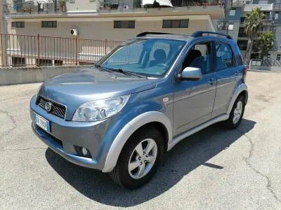 Usata Daihatsu Terios 104 CV (76 kW) 2009 Grigio SUV