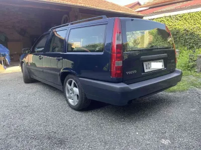 Usata Volvo 850 211 CV (155 kW) 1995 Blu/azzurro Station wagon