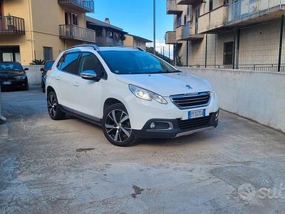 Usata Peugeot 2008 92 CV (67 kW) 2015 Bianco SUV