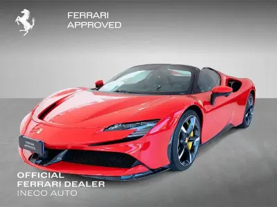 Usata Ferrari SF90 780 CV (573 kW) 2024 Rosso Cabrio
