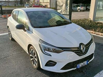 Usata Renault Clio V Techno 90 CV (66 kW) 2024 Bianco Berlina
