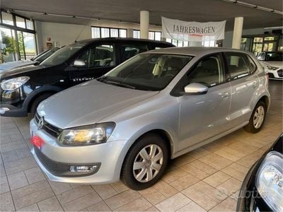 Usata VW Polo Trendline 60 CV (44 kW) 2014 Argento metallizzato Utilitaria