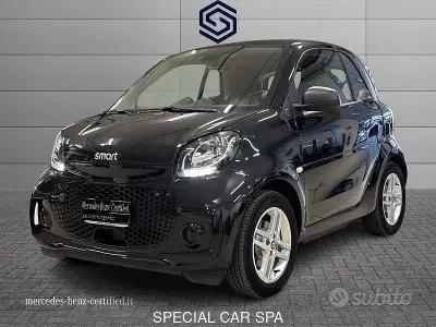 Usata Smart ForTwo Electric Drive Pure 60 kW (82 CV) 2022 Nero Berlina