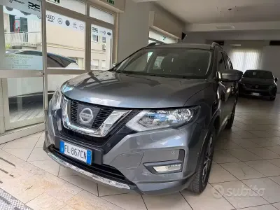 Usata Nissan X-Trail Tekna 131 CV (96 kW) 2017 Grigio SUV