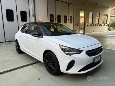Usata Opel Corsa Edition 75 CV (55 kW) 2021 Bianco Utilitaria