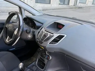 Usata Ford Fiesta 68 CV (50 kW) 2011 Utilitaria