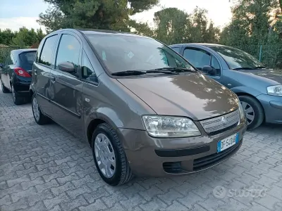 Usata Fiat Idea 69 CV (50 kW) 2007 Grigio Monovolume