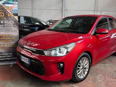 Usata Kia Rio 89 CV (65 kW) 2017 Rosso Berlina