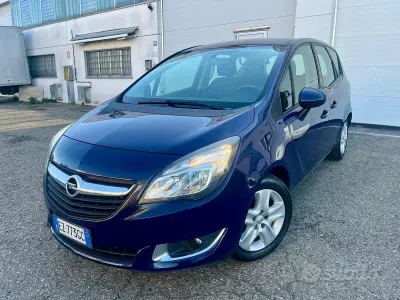 Usata Opel Meriva 120 CV (88 kW) 2015 Blu Monovolume