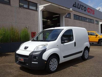 Usata Peugeot Bipper Comfort 75 CV (55 kW) 2016 Bianco Monovolume